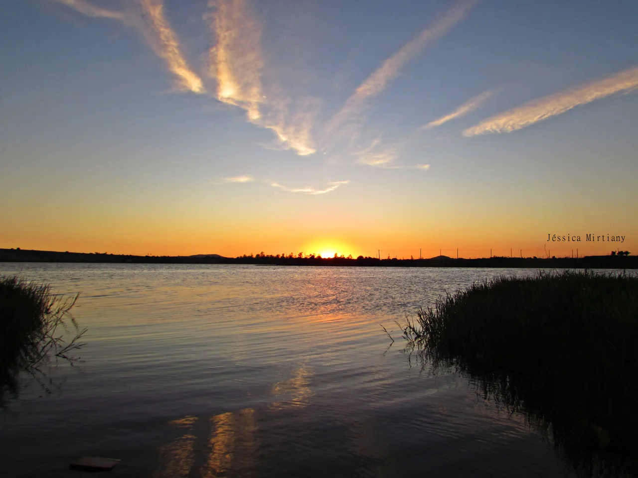 Entardecer no Lago da Perucaba, em Arapiraca - AL. Foto tirada com semi-profissional Canon (PowerShot SX510 HS).